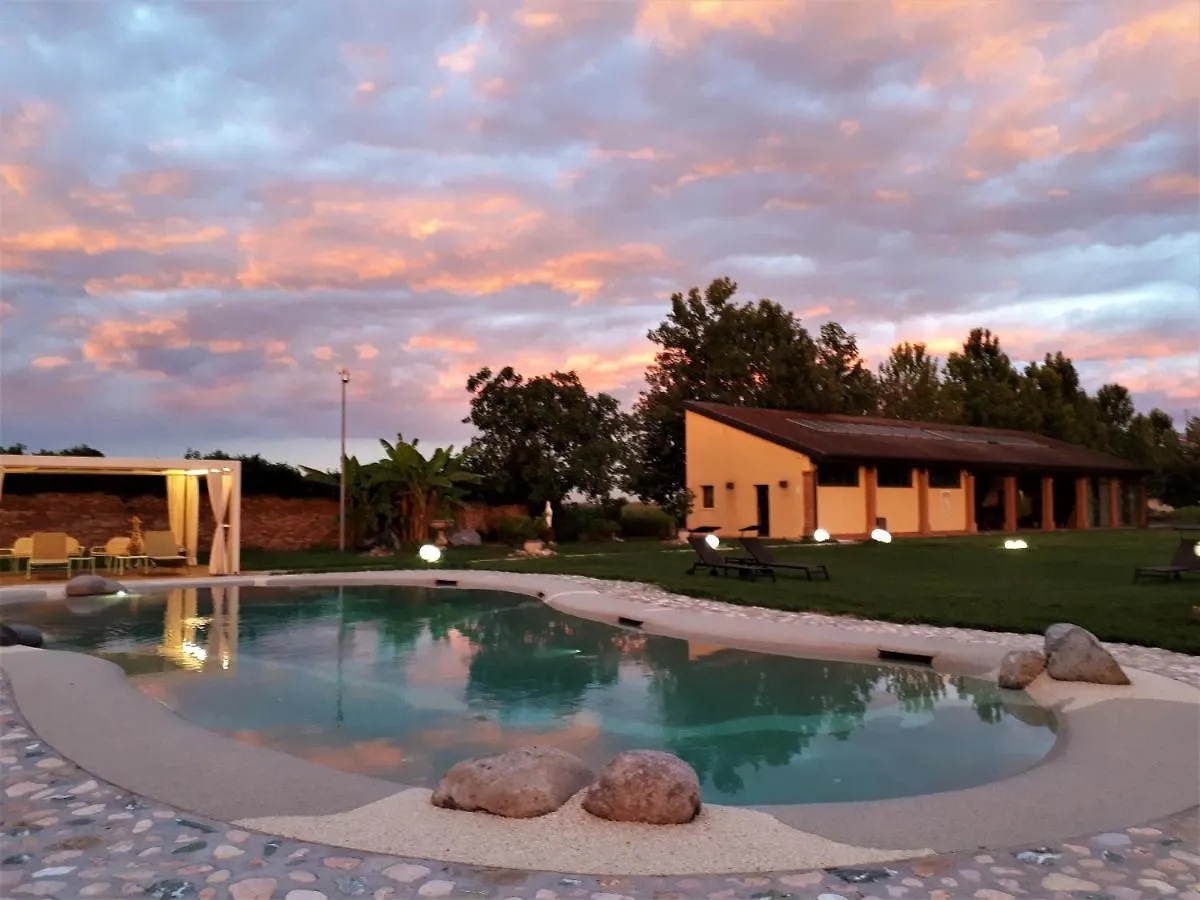 Agriturismo Casalbergo Isola della Scala 0*,
