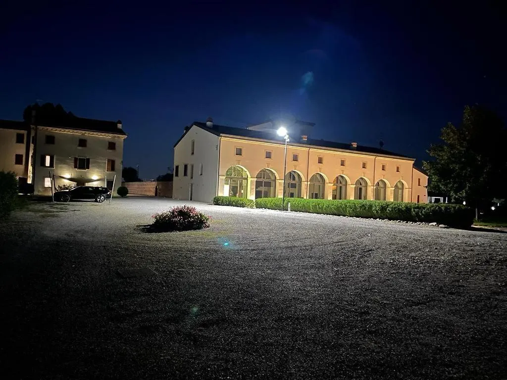 Agriturismo Casalbergo Isola della Scala 0*,